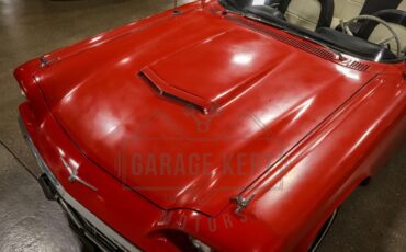 Unknown-Thunderbird-1960-Red-Black-42
