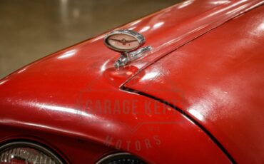 Unknown-Thunderbird-1960-Red-Black-43