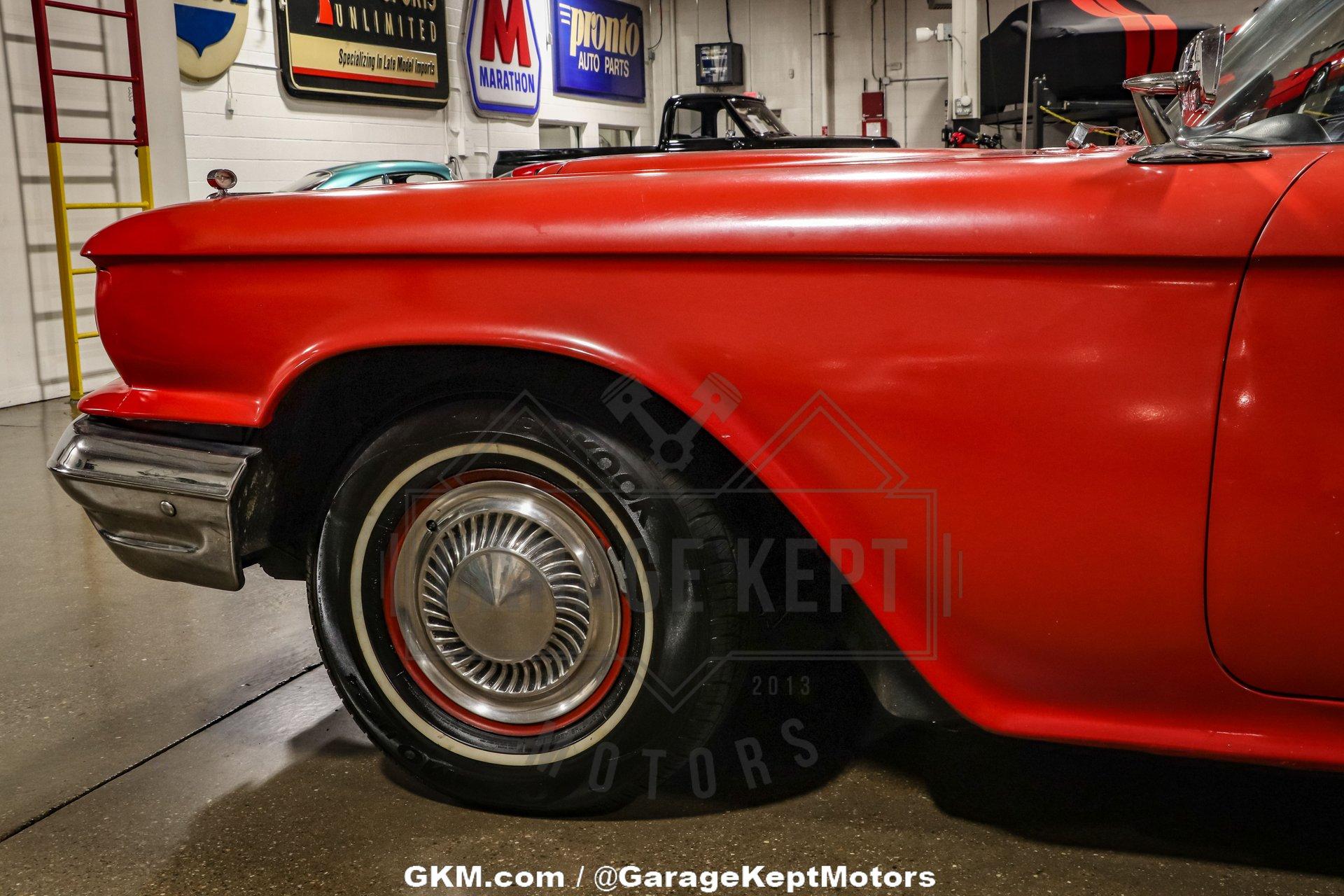 Unknown-Thunderbird-1960-Red-Black-5