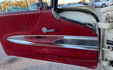 Unknown-Thunderbird-1960-White-Red-25