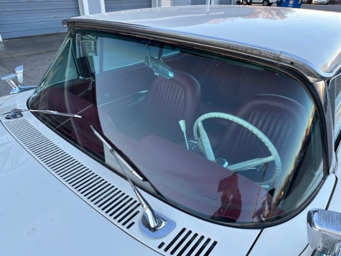 Unknown-Thunderbird-1960-White-Red-29
