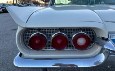 Unknown-Thunderbird-1960-White-Red-33