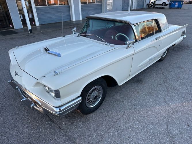 Unknown-Thunderbird-1960-White-Red-6
