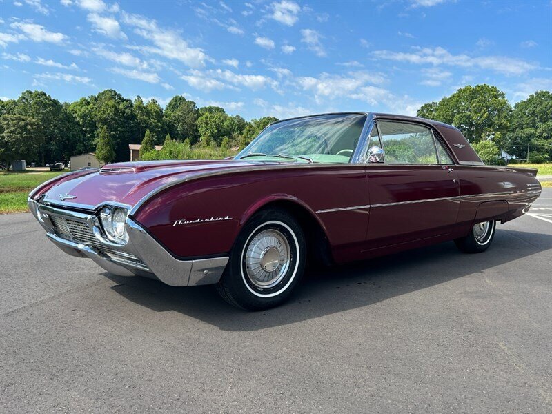 Unknown-Thunderbird-1961-Black-Black-22