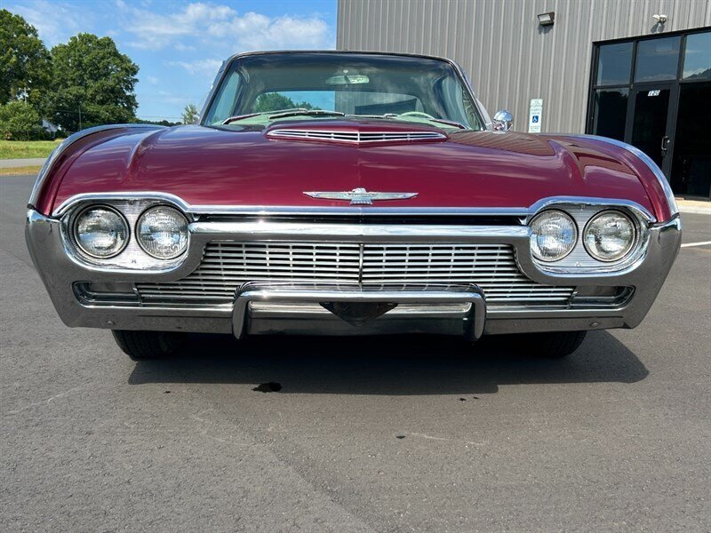 Unknown-Thunderbird-1961-Black-Black-45
