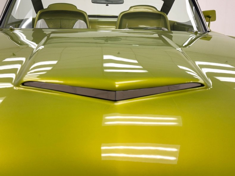 Unknown-Thunderbird-1962-Antifreeze-Green-Met-Ivory-10