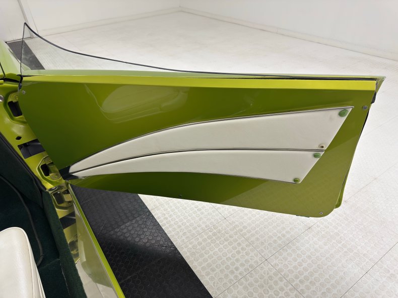 Unknown-Thunderbird-1962-Antifreeze-Green-Met-Ivory-25