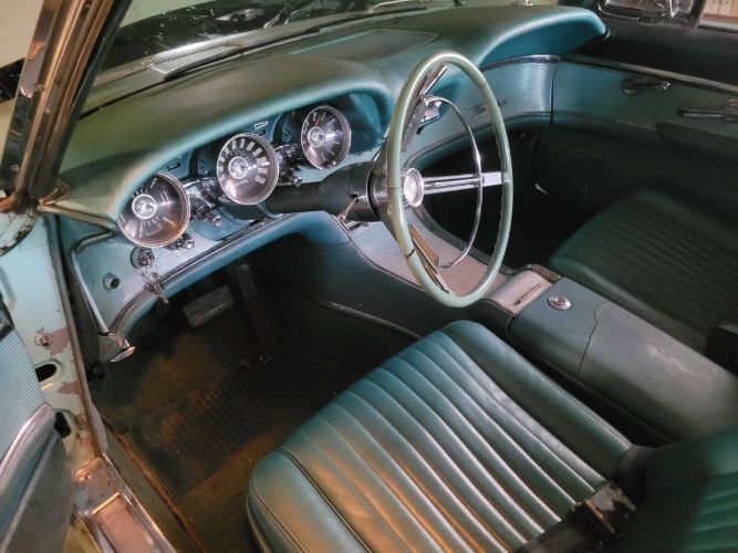 Unknown-Thunderbird-1962-Blue-12