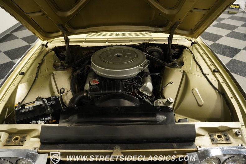 Unknown-Thunderbird-1962-Champagne-Beige-Black-1