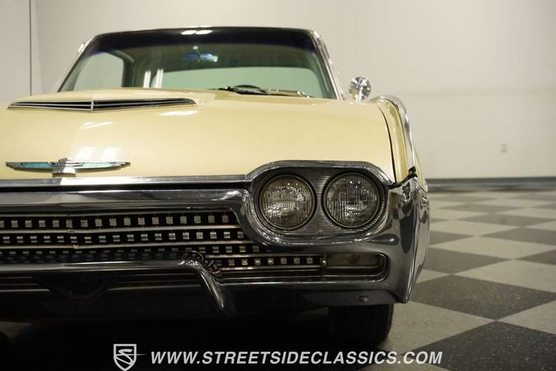 Unknown-Thunderbird-1962-Champagne-Beige-Black-18