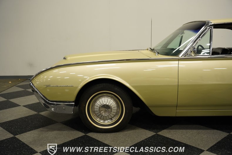 Unknown-Thunderbird-1962-Champagne-Beige-Black-21