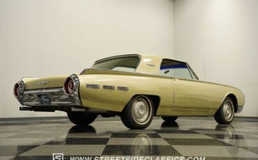 Unknown-Thunderbird-1962-Champagne-Beige-Black-25