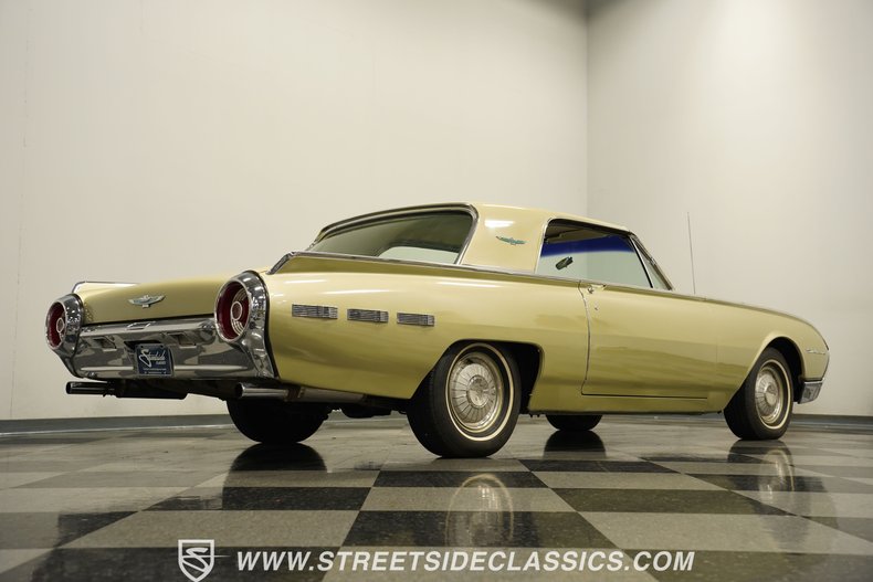 Unknown-Thunderbird-1962-Champagne-Beige-Black-25