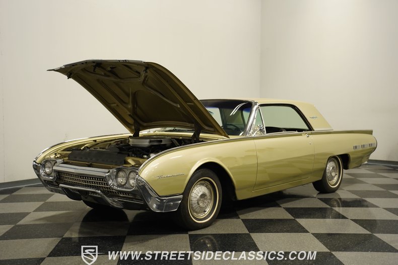 Unknown-Thunderbird-1962-Champagne-Beige-Black-26