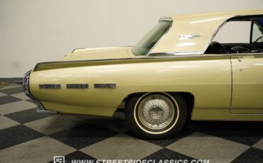 Unknown-Thunderbird-1962-Champagne-Beige-Black-32