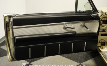 Unknown-Thunderbird-1962-Champagne-Beige-Black-33