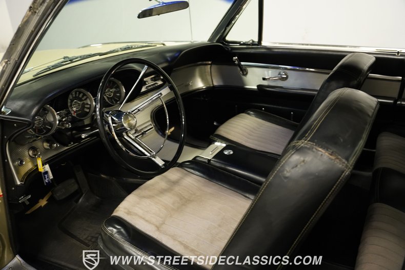 Unknown-Thunderbird-1962-Champagne-Beige-Black-41
