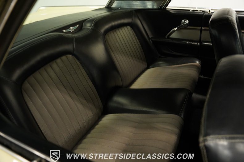Unknown-Thunderbird-1962-Champagne-Beige-Black-42