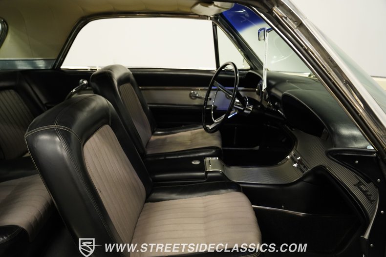 Unknown-Thunderbird-1962-Champagne-Beige-Black-43