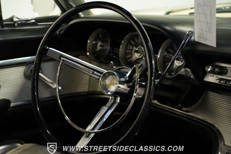 Unknown-Thunderbird-1962-Champagne-Beige-Black-46