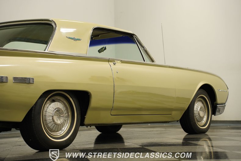 Unknown-Thunderbird-1962-Champagne-Beige-Black-7