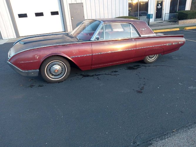 Unknown-Thunderbird-1962-Red-12