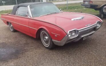 Unknown-Thunderbird-1962-Red-15