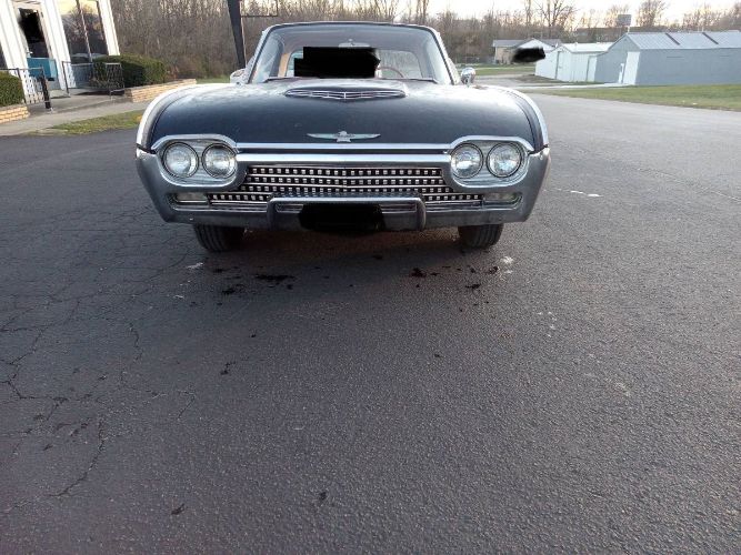 Unknown-Thunderbird-1962-Red-4