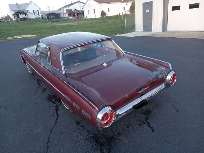 Unknown-Thunderbird-1962-Red-5