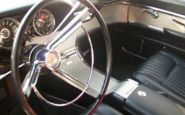 Unknown-Thunderbird-1962-Red-Black-6