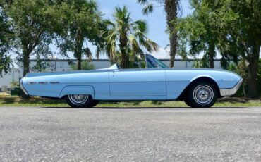 Unknown-Thunderbird-1962-Skyline-Blue-Black-25