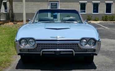 Unknown-Thunderbird-1962-Skyline-Blue-Black-29