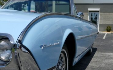 Unknown-Thunderbird-1962-Skyline-Blue-Black-32