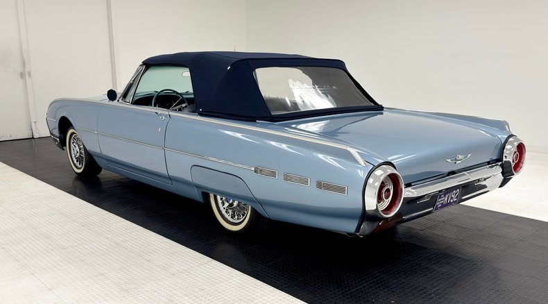 Unknown-Thunderbird-1962-Viking-Blue-Blue-17