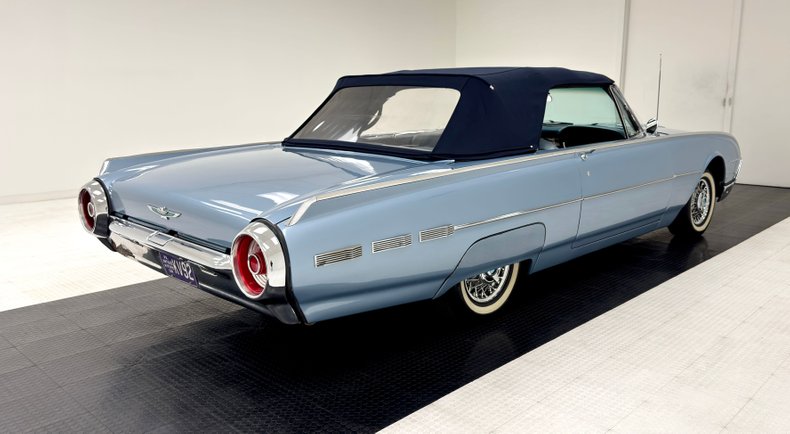 Unknown-Thunderbird-1962-Viking-Blue-Blue-20