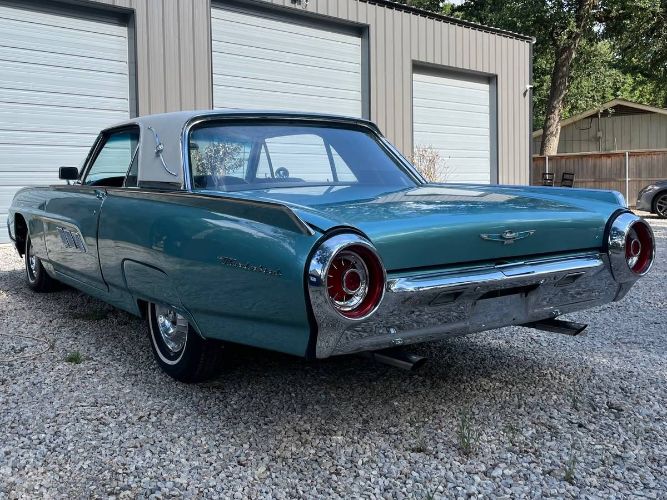Unknown-Thunderbird-1963-Green-11