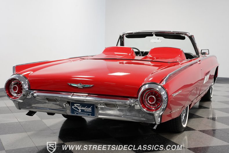 Unknown-Thunderbird-1963-Rangoon-Red-Black-15
