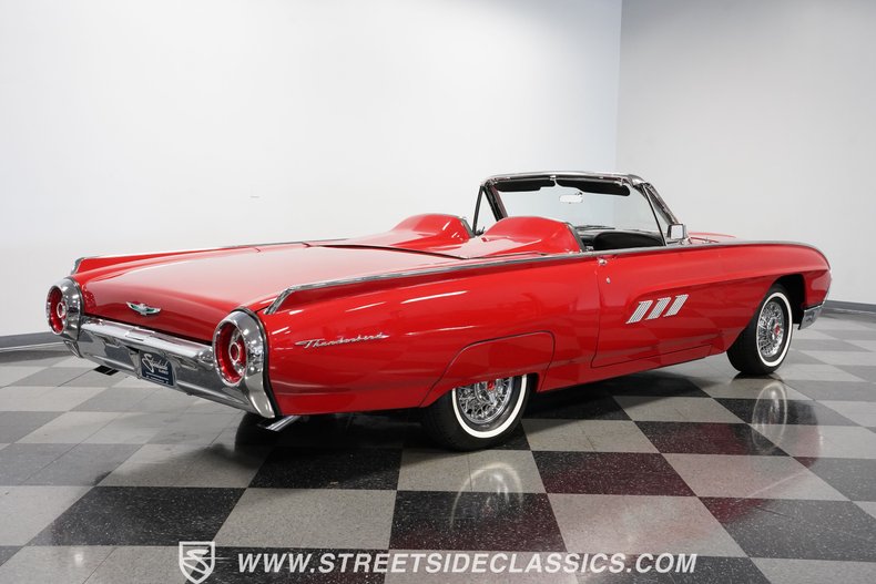 Unknown-Thunderbird-1963-Rangoon-Red-Black-16