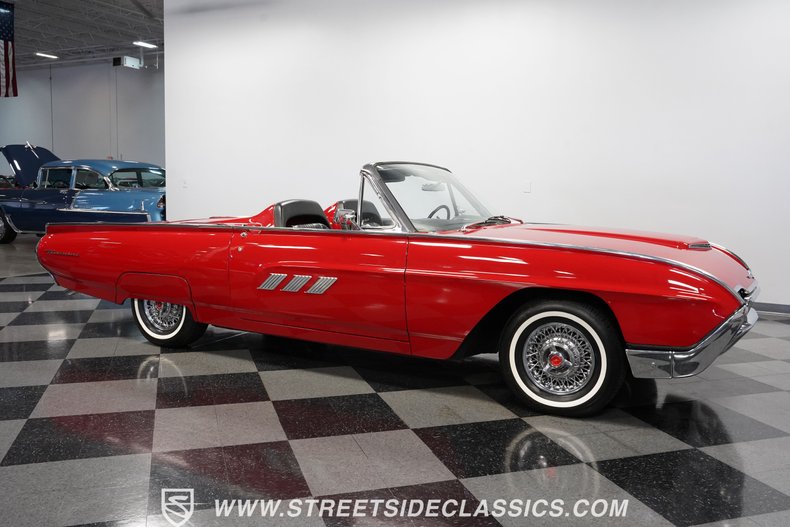 Unknown-Thunderbird-1963-Rangoon-Red-Black-19