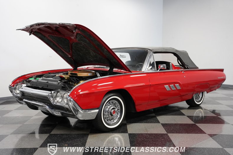 Unknown-Thunderbird-1963-Rangoon-Red-Black-37