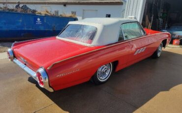 Unknown-Thunderbird-1963-Red-13