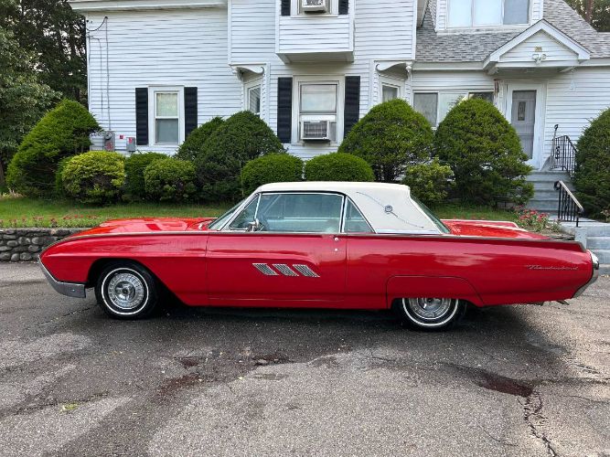 Unknown-Thunderbird-1963-Red-2