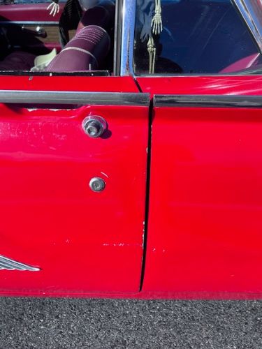 Unknown-Thunderbird-1963-Red-24