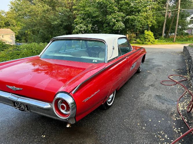 Unknown-Thunderbird-1963-Red-4