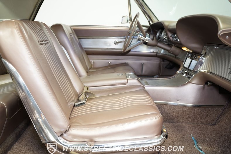 Unknown-Thunderbird-1963-Rose-Beige-Rose-Beige-14