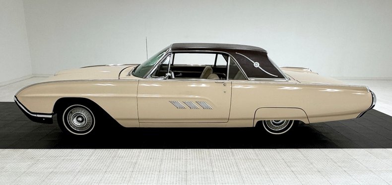 Unknown-Thunderbird-1963-Sandshell-Beige-Beige-1