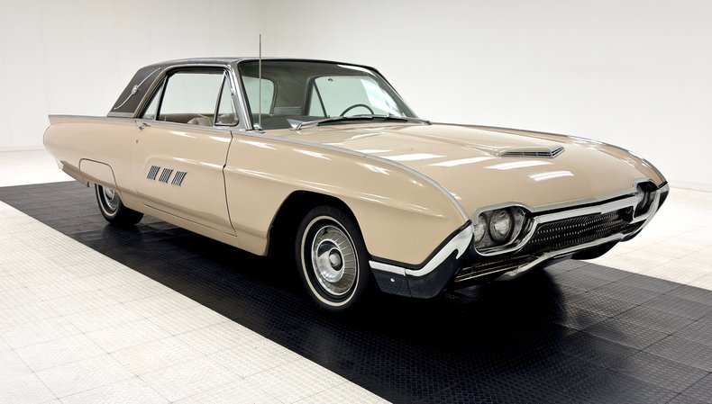 Unknown-Thunderbird-1963-Sandshell-Beige-Beige-13