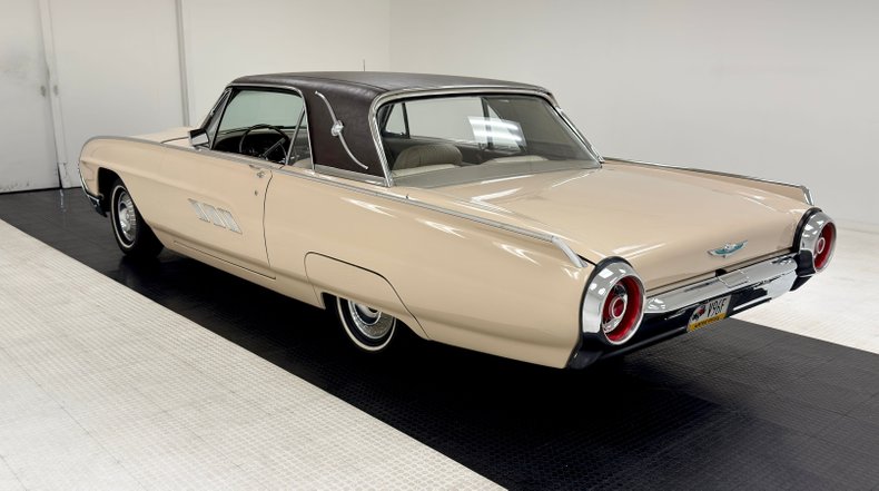 Unknown-Thunderbird-1963-Sandshell-Beige-Beige-15