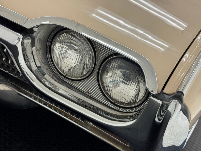 Unknown-Thunderbird-1963-Sandshell-Beige-Beige-18