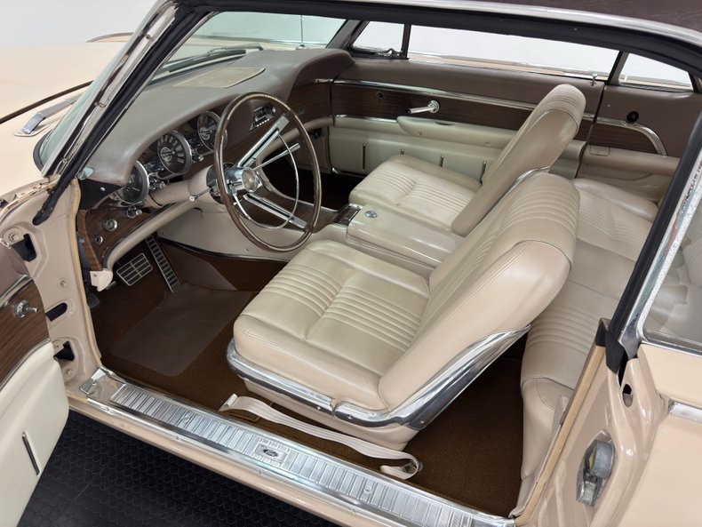Unknown-Thunderbird-1963-Sandshell-Beige-Beige-35